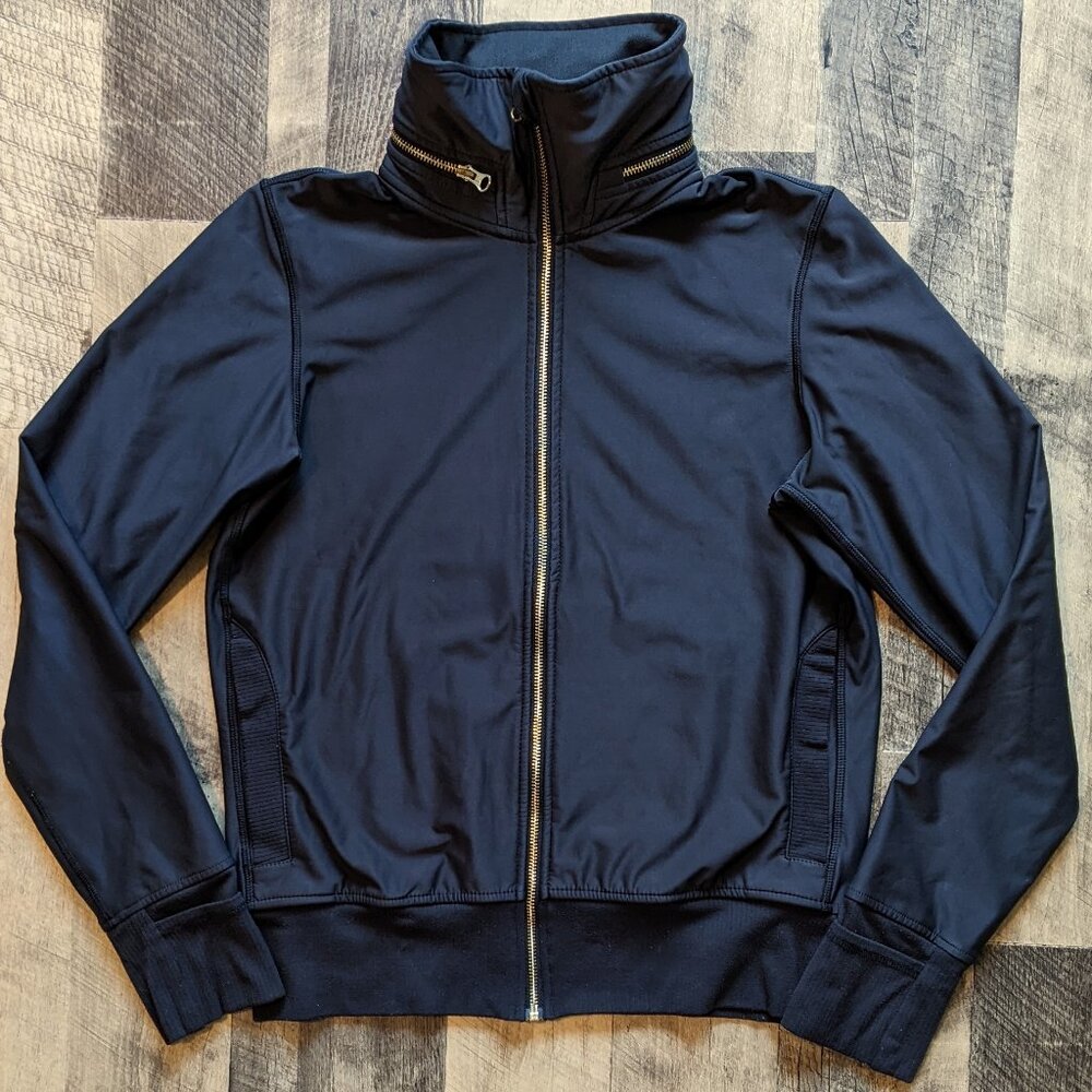 Lululemon Future Varsity Softshell Jacket w/ Stow… - image 3